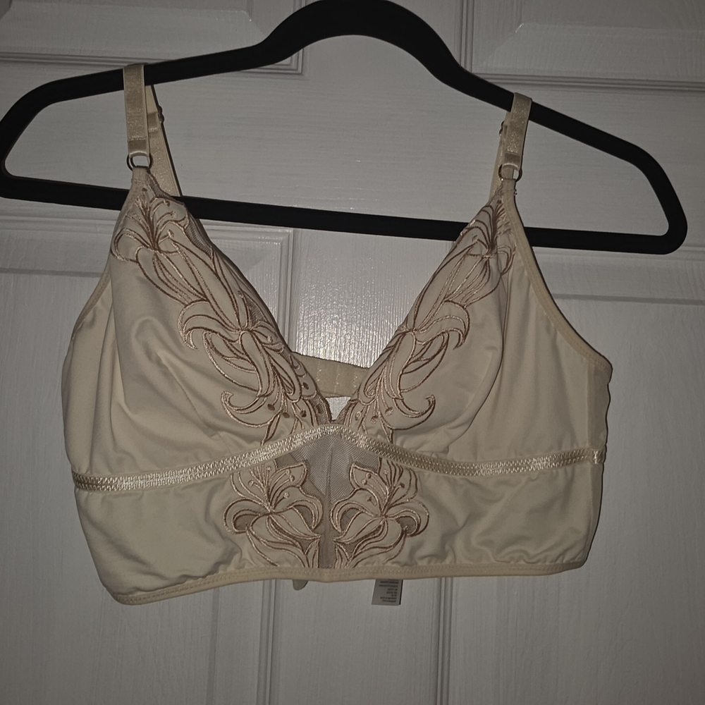 NWOT Thistle and Spire Cream Embroidered Bralette